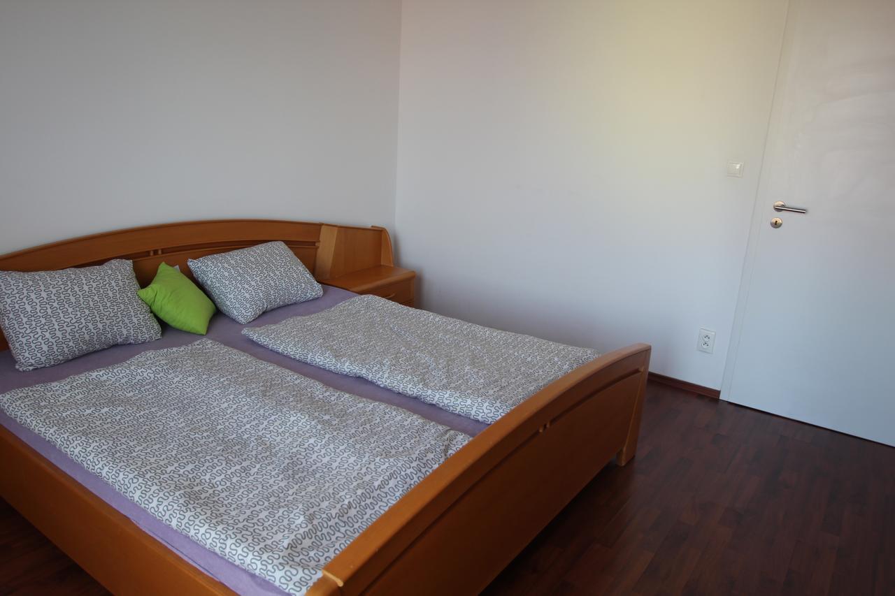 Halex5 Guest House Svidova Eksteriør bilde